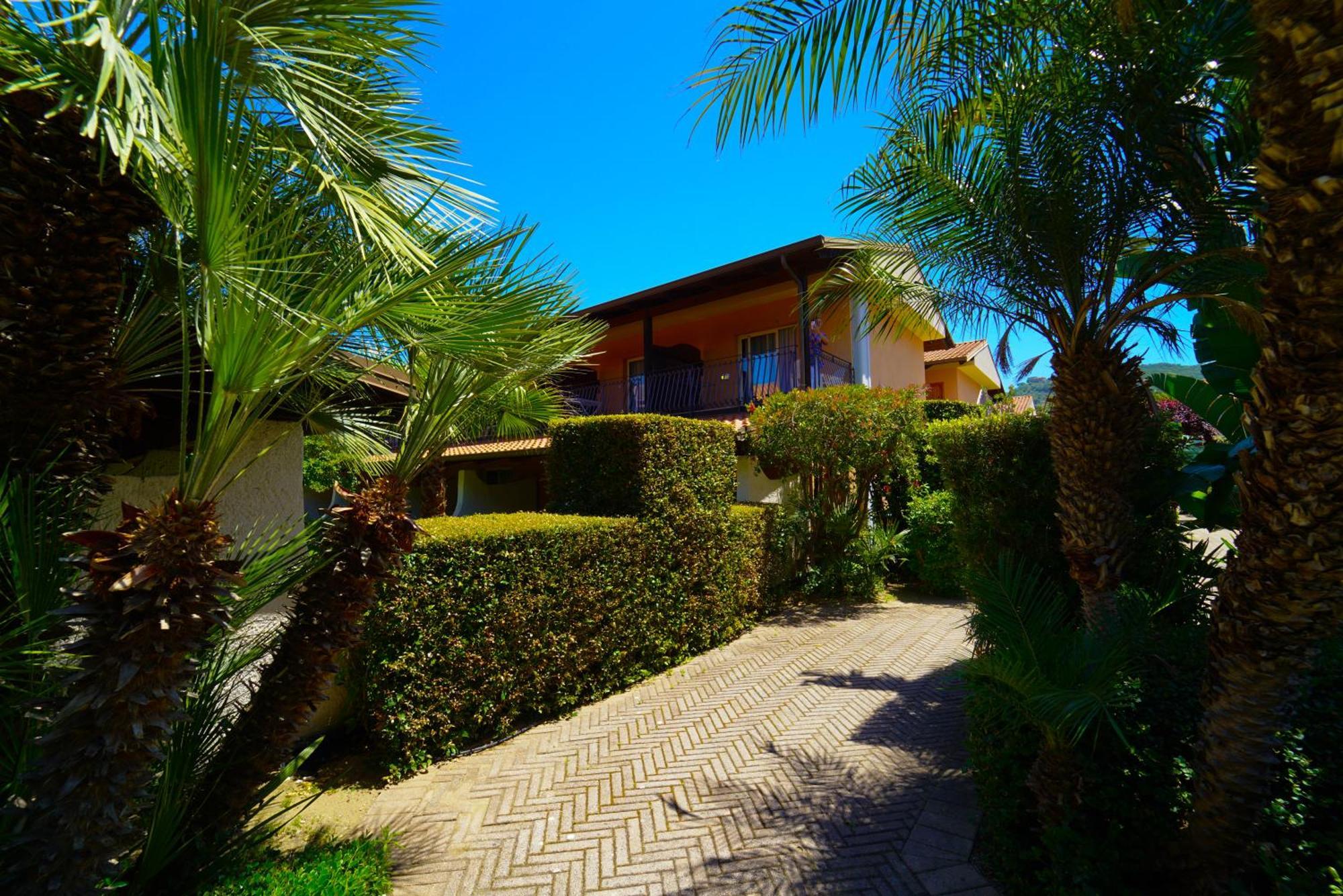 Hotel Futura Club La Praya Pizzo  Exterior foto
